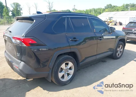 2021 Toyota Rav4 Xle из США, поврежденный, VIN 2T3P1RFV4MC142583